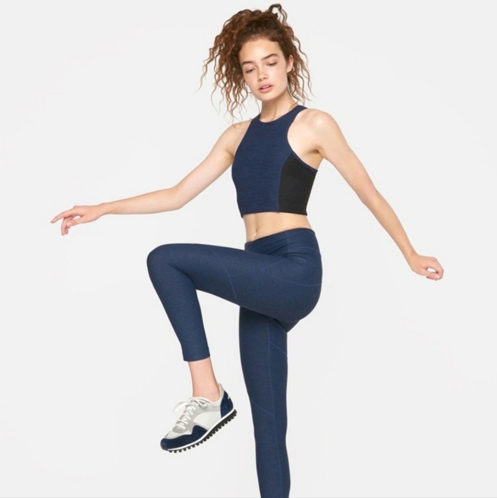 Outdoor Voices Athena Crop Top Two Toned Navy‎ Black